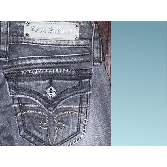 Rock Revival Low Rise Celine Capri Jeans Size 28” Waist Bag #3 - Picture 5 of 6